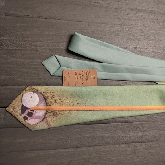 Knot Sense - "What a shot" Unigue Men's Tie - Golf - Picture 1 of 2